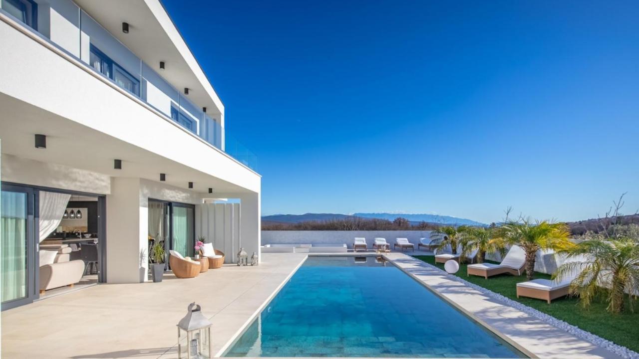 Villa Milly Vrh  Luaran gambar